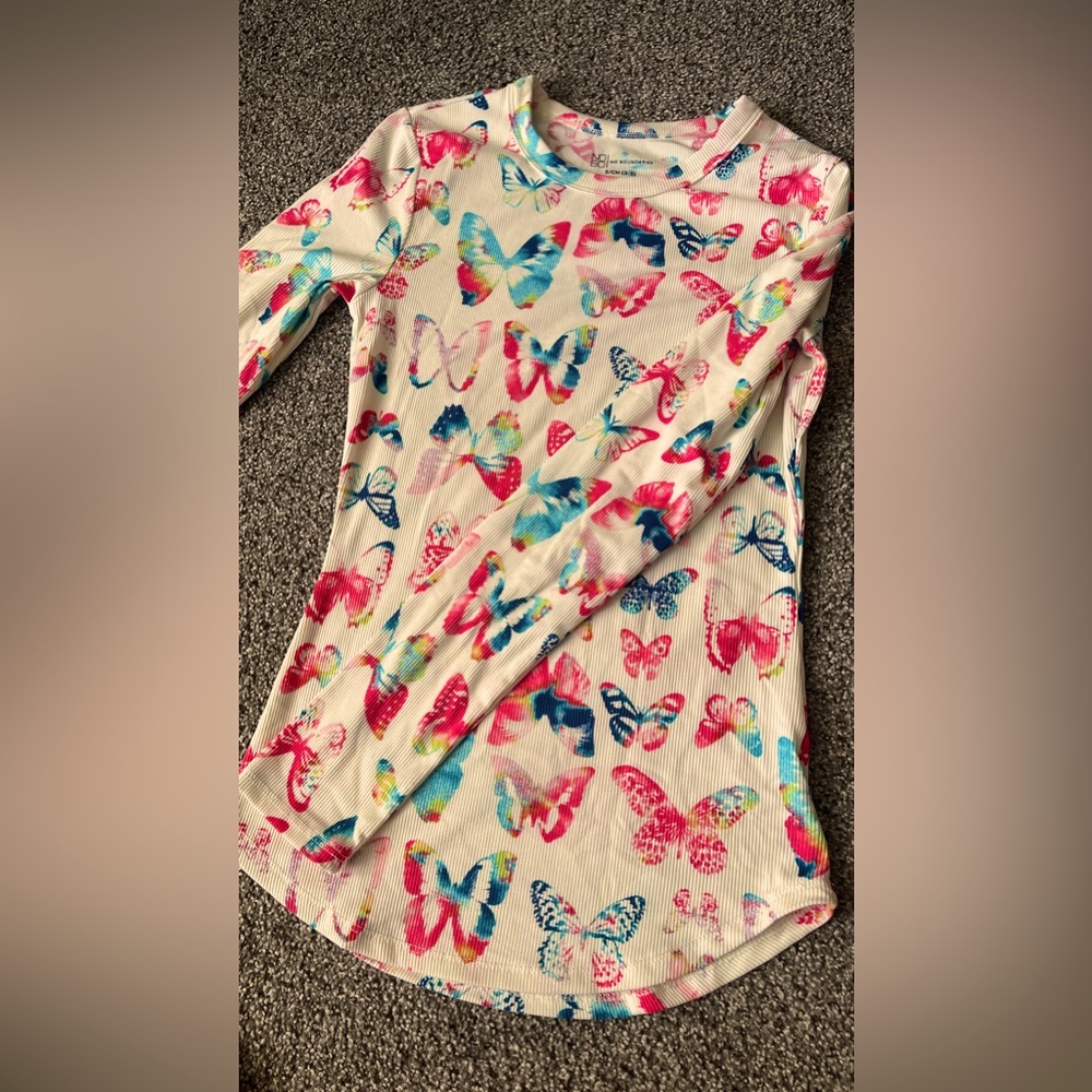 blouse .  Women's.  girlie.  Comfortable when wearing.  Light.  cold.  Soft